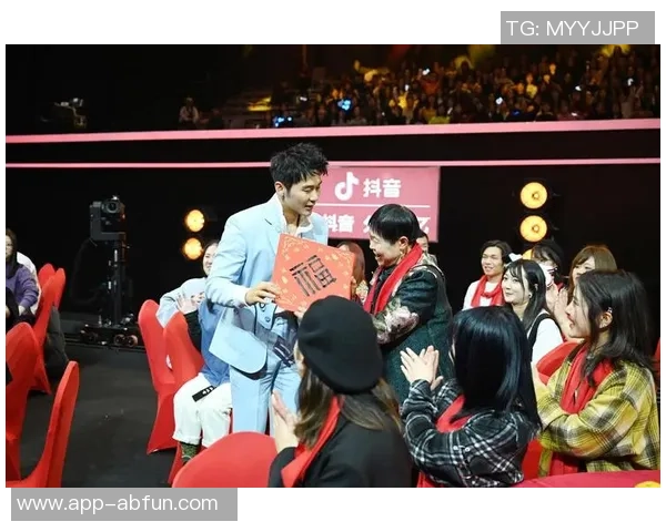 浙江卫视足球节目全新升级深度解析赛事精彩瞬间与球员故事