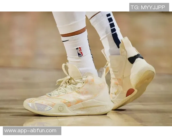 篮球鞋穿法全攻略让你的运动表现更上一层楼的技巧分享