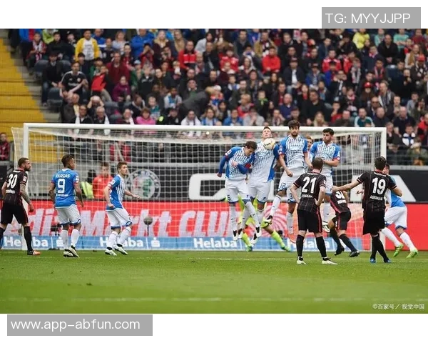 精彩赛事回顾与分析足球世界的最新动态与发展趋势