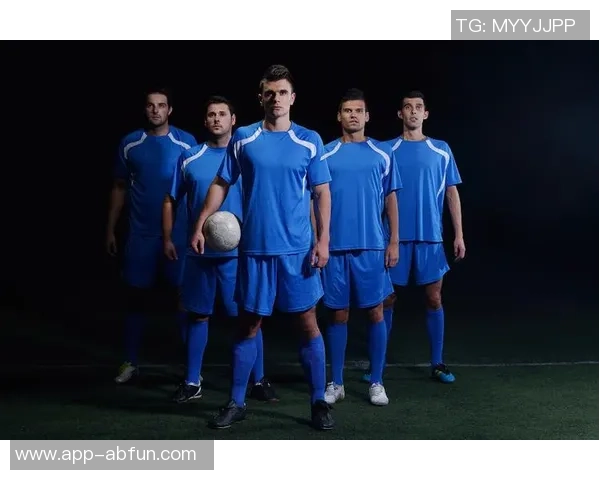 网城足球队奋勇争先展现团队精神与青春活力的精彩赛季回顾