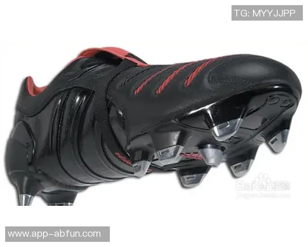 适合各类场地的人工草足球鞋推荐与选购指南